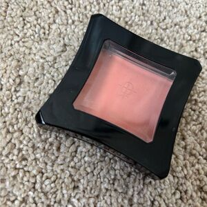 Illamsqua powder blush